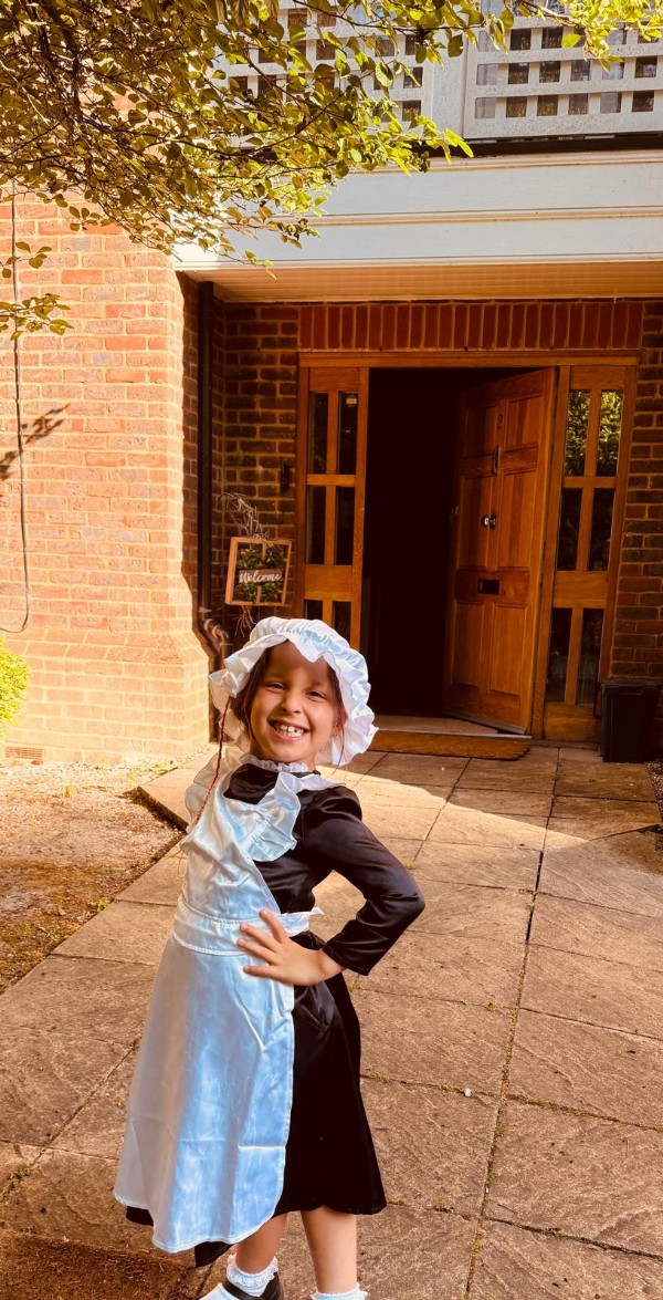 Londra’daki Gururumuz: Maya Ozkan Tring Park Academy’nin En Genç Öğrencisi Oldu